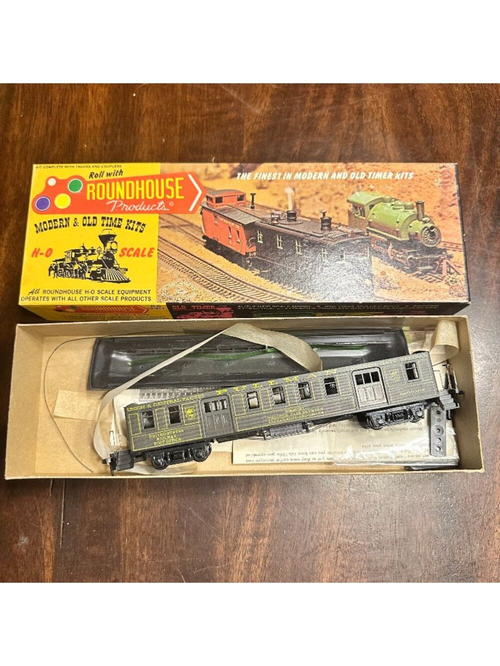Roundhouse HO Scale 50 Pullman Coach Virginia & Truckee Kit NIB